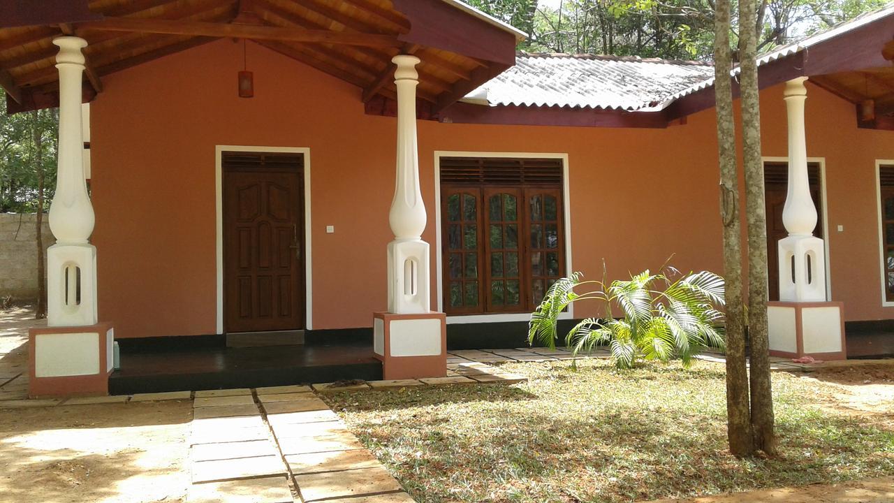 Mathews Holiday Resort Habarana Exterior photo